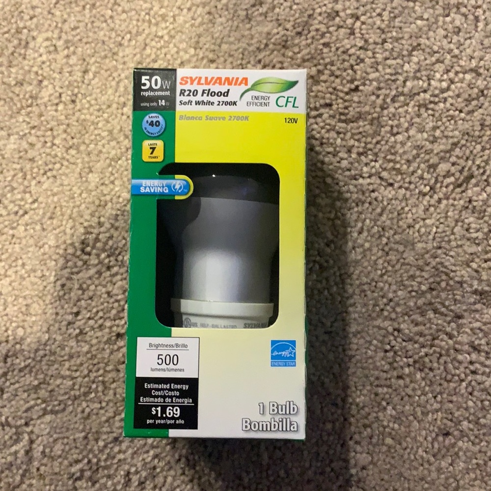Slyvania light bulb